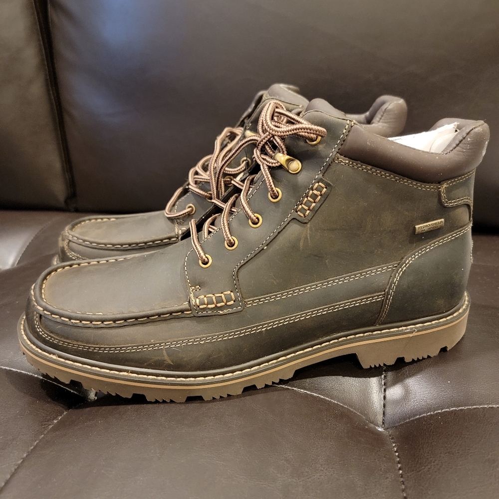 Rockport Mens Boots. Size 12Water Proof.  New. In Excellent Condition with Box.
